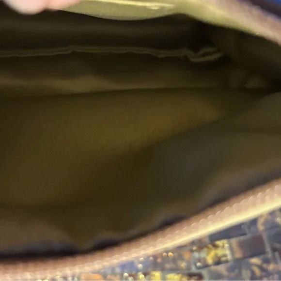 Vintage Coach Cream and Gold Large Wristlet - Picture 9 of 9